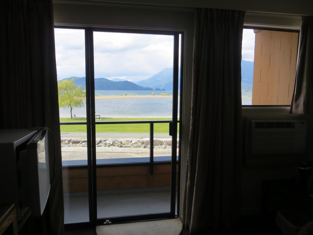 Spring Villa Hotel Harrison Hot Springs Camera foto