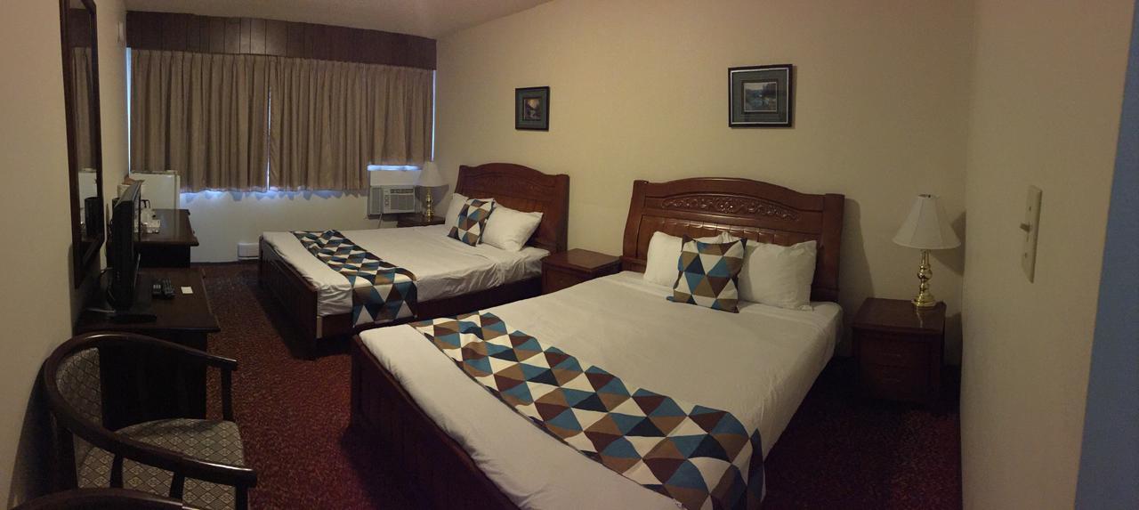 Spring Villa Hotel Harrison Hot Springs Esterno foto