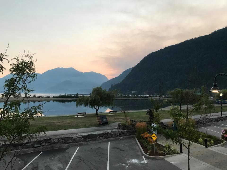 Spring Villa Hotel Harrison Hot Springs Esterno foto