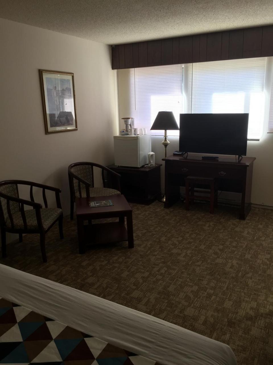 Spring Villa Hotel Harrison Hot Springs Esterno foto